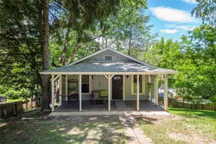 14 Border St, Black Mountain, NC 28711 - Photo 1