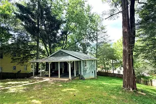 14 Border St, Black Mountain, NC 28711 - Photo 4