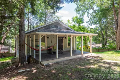 14 Border Street, Black Mountain, NC 28711 - Photo 2