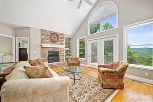 67 Ashefield Ct, Hendersonville, NC 28791 - Photo 6