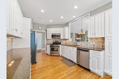 67 Ashefield Court, Hendersonville, NC 28791 - Photo 10