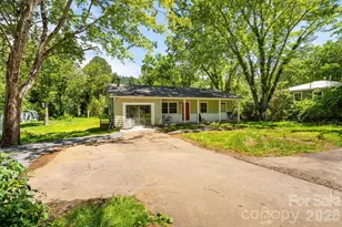 468 Beaverdam Rd, Asheville, NC 28804 - Photo 2