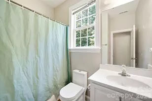 8505 Delamere Ln, Charlotte, NC 28269 - Photo 18