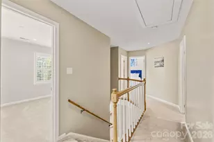 6202 Hickory Cove Ln, Charlotte, NC 28269 - Photo 18