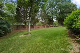 6202 Hickory Cove Ln, Charlotte, NC 28269 - Photo 40