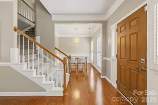 6202 Hickory Cove Ln, Charlotte, NC 28269 - Photo 6
