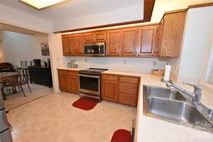 3675 Rock Bridge Dr NE, Conover, NC 28613 - Photo 12