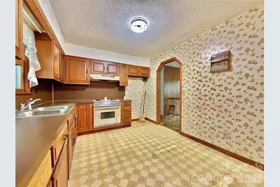 185 Dulaney Drive, Nebo, NC 28761 - Photo 14