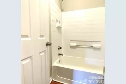 5744 Prescott Court, Charlotte, NC 28269 - Photo 10
