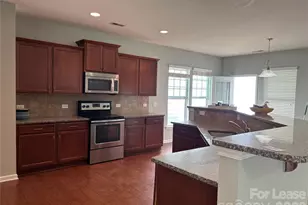 10519 Royal Winchester Dr, Charlotte, NC 28277 - Photo 8