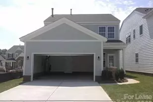 10519 Royal Winchester Dr, Charlotte, NC 28277 - Photo 2