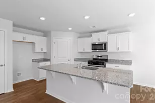 31 Katherine Emilie Dr, Hendersonville, NC 28792 - Photo 4