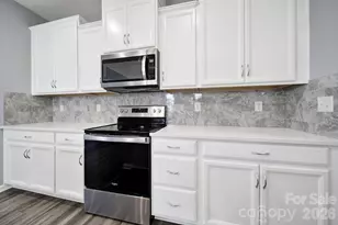 9050 Northfield Crossing Dr, Charlotte, NC 28269 - Photo 8