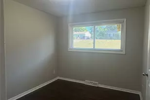 2701 Abelwood Rd, Charlotte, NC 28216 - Photo 6