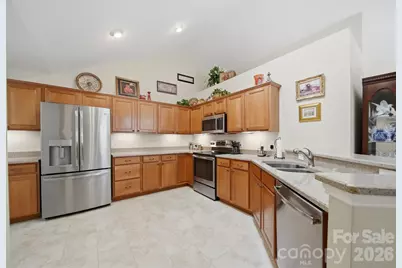 808-C Wynnshire Drive, Hickory, NC 28601 - Photo 20