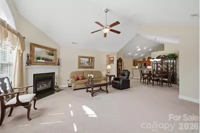 808-C Wynnshire Drive, Hickory, NC 28601 - Photo 12