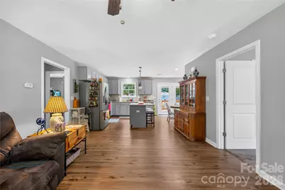 210 E 6th Street, Cherryville, NC 28021 - Photo 4