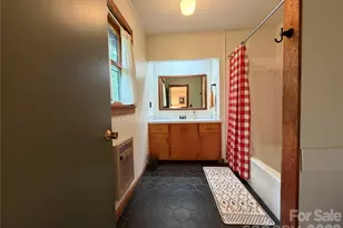 225 High Ridge Rd, Little Switzerland, NC 28749 - Photo 10