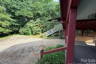 225 High Ridge Rd, Little Switzerland, NC 28749 - Photo 14