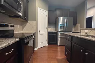 8988 Lanark Ln, Fort Mill, SC 29707 - Photo 2
