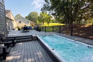 8401 Raintree Ln, Charlotte, NC 28277 - Photo 6