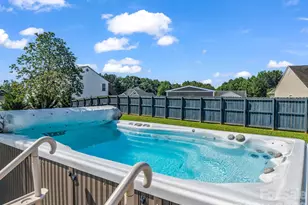169 Oakbrook Ln, Gaffney, SC 29341 - Photo 12