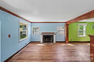 1212 Meadow Ln Ln, Charlotte, NC 28205 - Photo 2