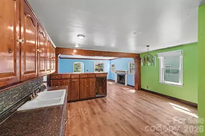 1212 Meadow Lane Lane, Charlotte, NC 28205 - Photo 10