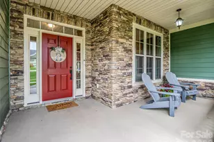17 Black Iron Ln, Hendersonville, NC 28792 - Photo 4