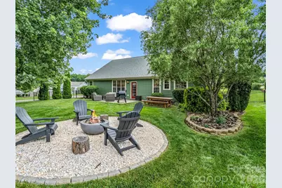 17 Black Iron Lane, Hendersonville, NC 28792 - Photo 36