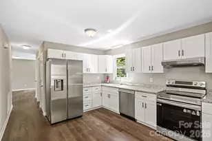 5516 Ilford St, Charlotte, NC 28215 - Photo 8