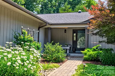 4 Catawba Ridge Court, Lake Wylie, SC 29710 - Photo 2