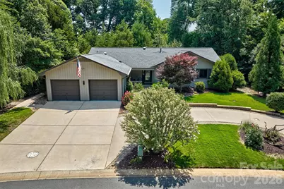 4 Catawba Ridge Court, Lake Wylie, SC 29710 - Photo 1