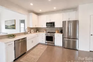 8012 Lantern Wy, Fort Mill, SC 29707 - Photo 4