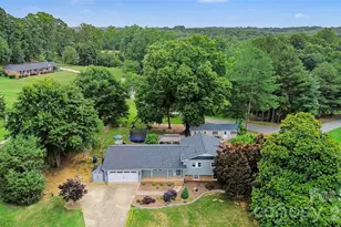 3035 River Rd, Shelby, NC 28152 - Photo 4
