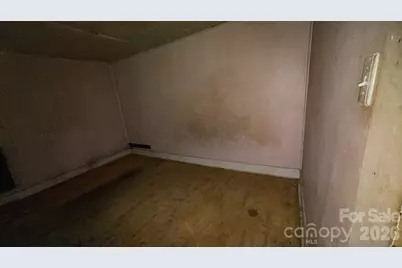 922 US 70 None W, Morganton, NC 28655 - Photo 20