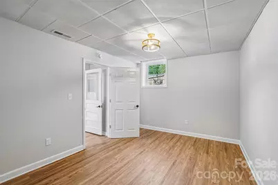 28 Ridgefield Place, Asheville, NC 28803 - Photo 32
