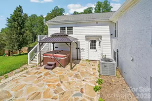 28 Ridgefield Pl, Asheville, NC 28803 - Photo 22