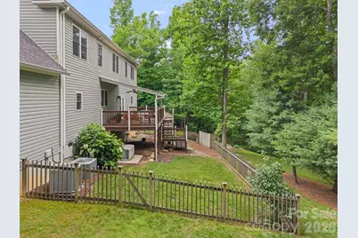 813 Beech Tree Place, Hendersonville, NC 28792 - Photo 28
