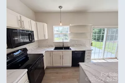 11805 Guildhall Lane, Charlotte, NC 28213 - Photo 10