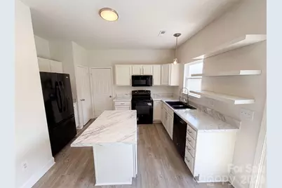 11805 Guildhall Lane, Charlotte, NC 28213 - Photo 2