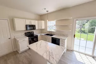 11805 Guildhall Ln, Charlotte, NC 28213 - Photo 8