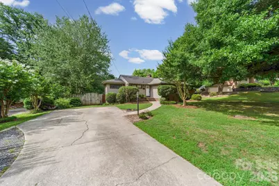 214 Walnut Avenue, Mount Holly, NC 28120 - Photo 2