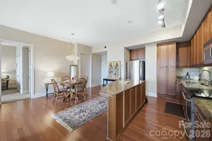 4620 Piedmont Row Dr, Charlotte, NC 28210 - Photo 8
