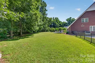 932 Gristmill Dr, Rock Hill, SC 29732 - Photo 44