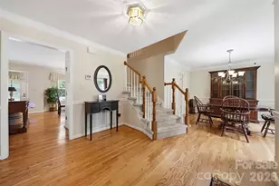 1032 30th Ave Ln NE, Hickory, NC 28601 - Photo 10