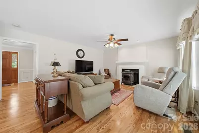 1032 30th Avenue Lane NE, Hickory, NC 28601 - Photo 4