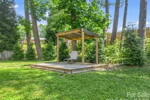 2 Bevlyn Dr, Asheville, NC 28803 - Photo 8