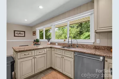 2 Bevlyn Drive, Asheville, NC 28803 - Photo 30