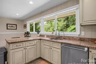2 Bevlyn Dr, Asheville, NC 28803 - Photo 30